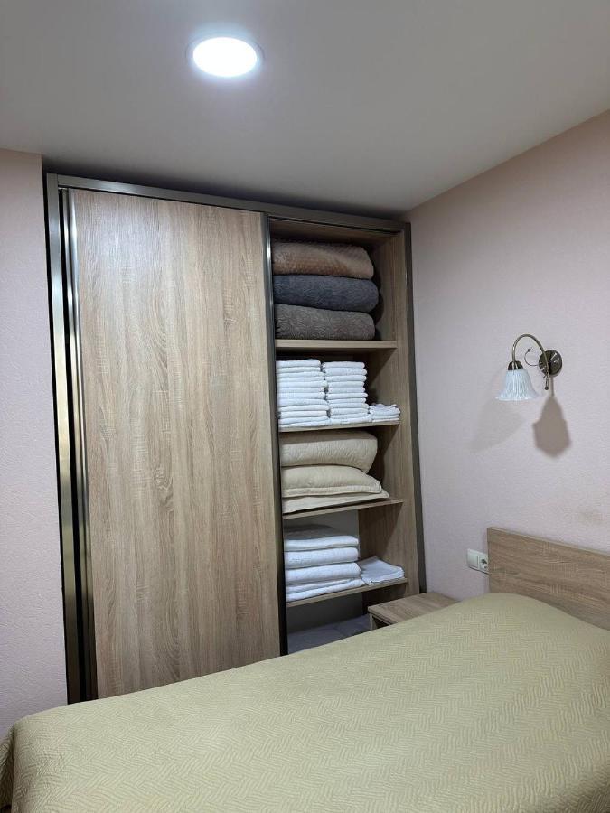 Family Apartament Appartamento Tbilisi Esterno foto