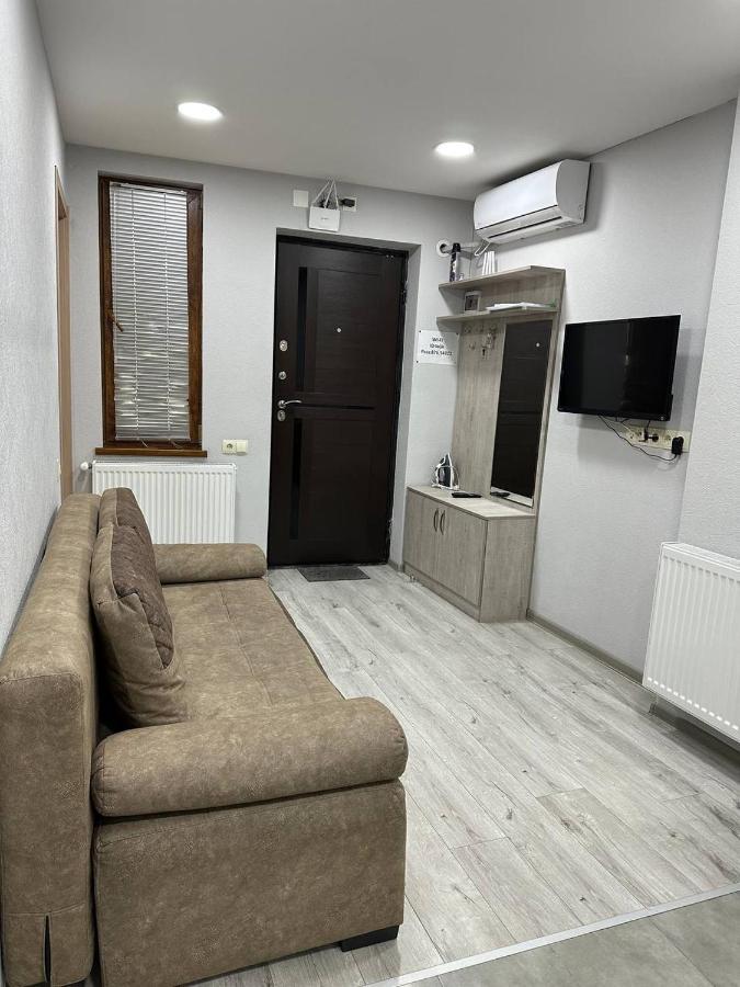 Family Apartament Appartamento Tbilisi Esterno foto